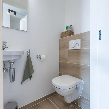 In Belgium Near Seafront & Casino, Cleaning Included * Middelkerke
