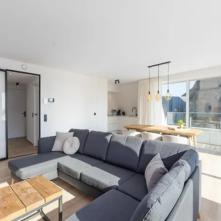 Διαμέρισμα In Belgium Near Seafront & Casino, Cleaning Included *