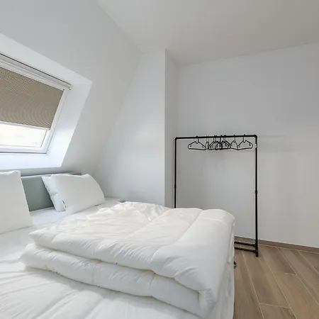 In Belgium Near Seafront & Casino, Cleaning Included Διαμέρισμα *
