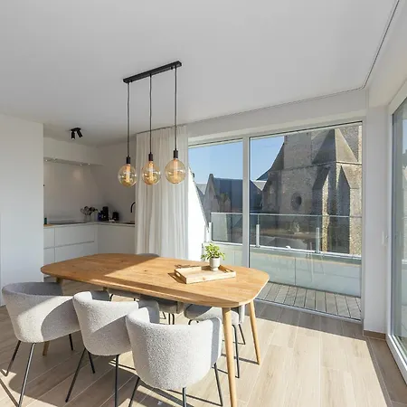 Διαμέρισμα In Belgium Near Seafront & Casino, Cleaning Included *